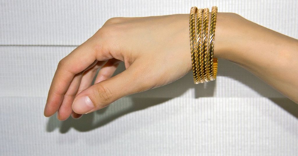 How To Avoid Scams When Selling Gold Jewellery