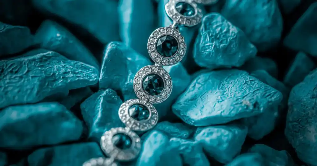 When to Have Gold Jewellery Professionally Checked